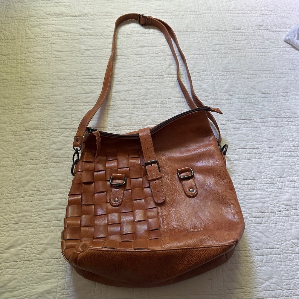 BedStu crossbody purse